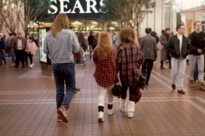 ok, so this is a mid-80's shopping mall. But still. NOSTALGIA!